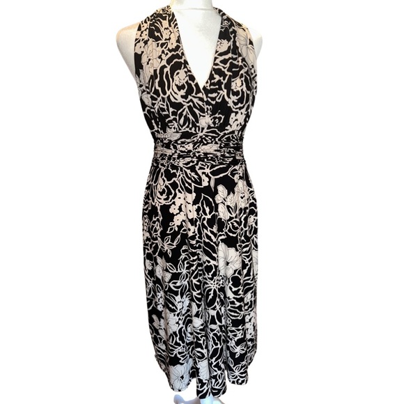 Evan Picone Dresses & Skirts - Evan Picone Size 6 Woman's Black Ivory Floral Sleeveless Halter Style Dress
